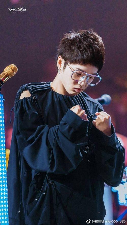 媒体爆料华晨宇视频播放,引发网友热议 第2张 媒体爆料华晨宇视频播放,引发网友热议 第2张